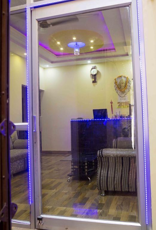 Oyo 14664 Assi River Guest House Varanasi Ngoại thất bức ảnh