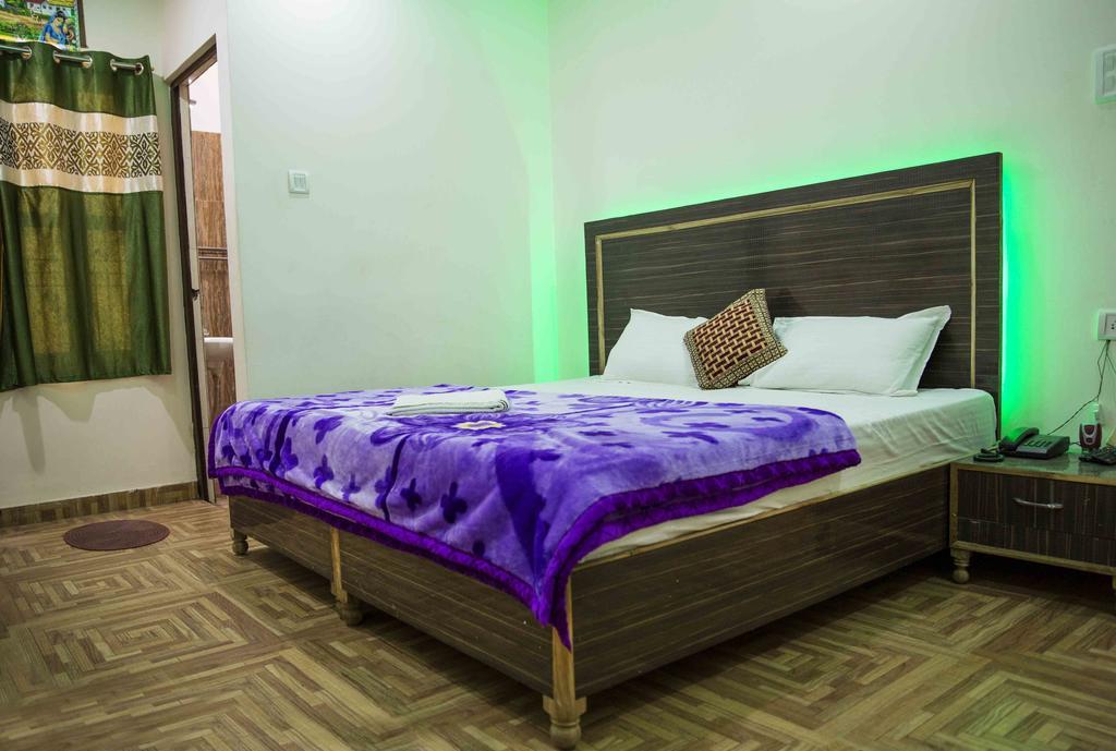 Oyo 14664 Assi River Guest House Varanasi Ngoại thất bức ảnh