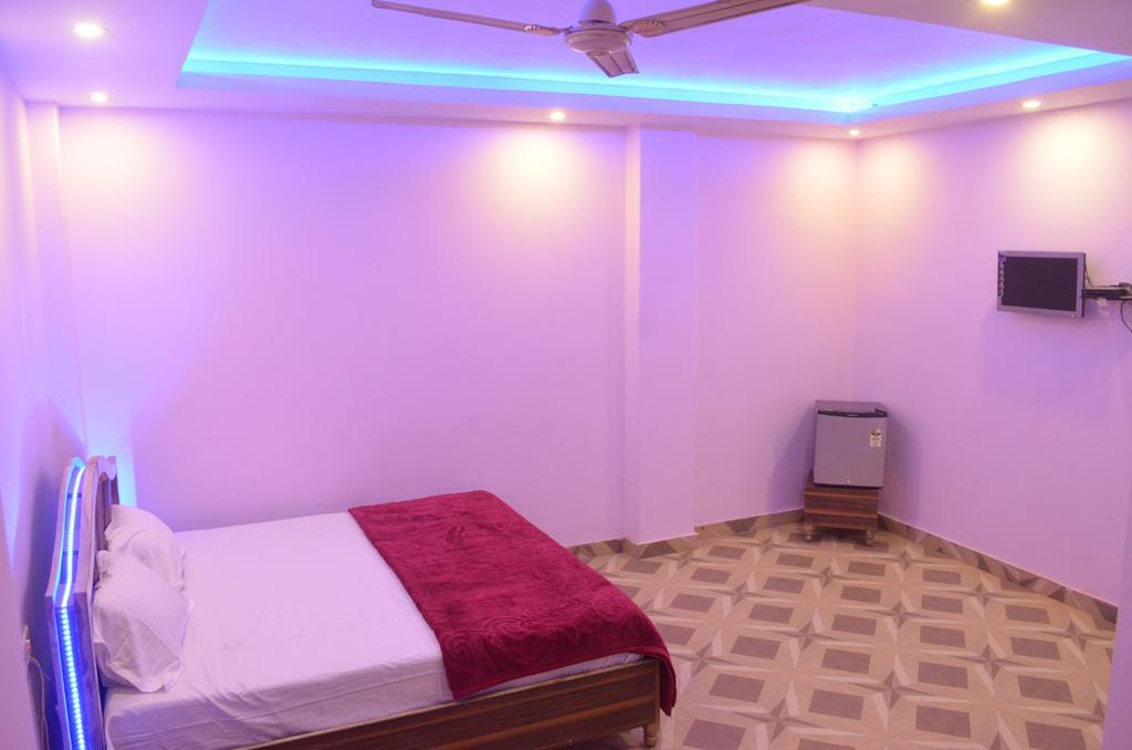 Oyo 14664 Assi River Guest House Varanasi Ngoại thất bức ảnh