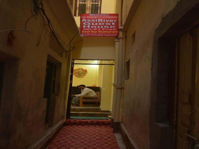 Oyo 14664 Assi River Guest House Varanasi Ngoại thất bức ảnh