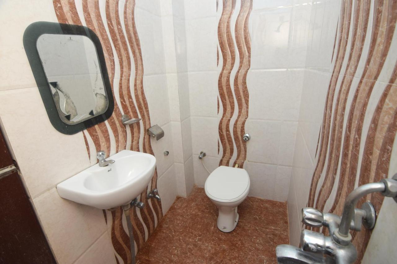 Oyo 14664 Assi River Guest House Varanasi Ngoại thất bức ảnh